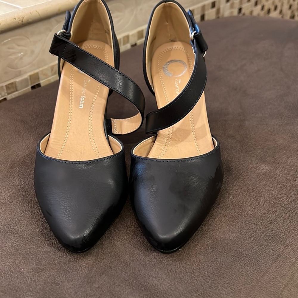 Only been worn once.Navy heels 21/2 inch  very good condition